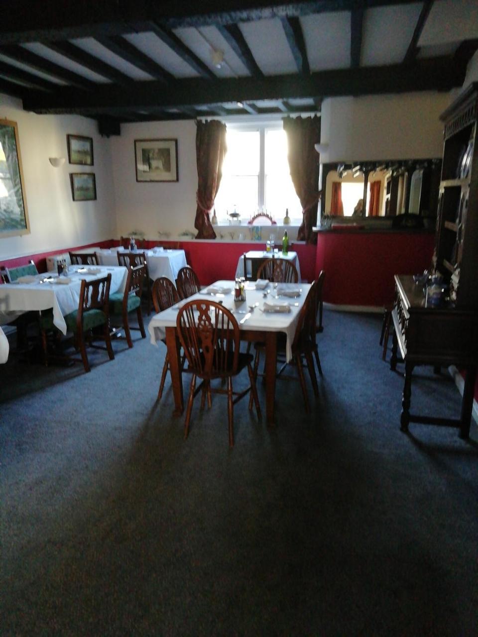 ホテル The Royal Oak キングトン エクステリア 写真